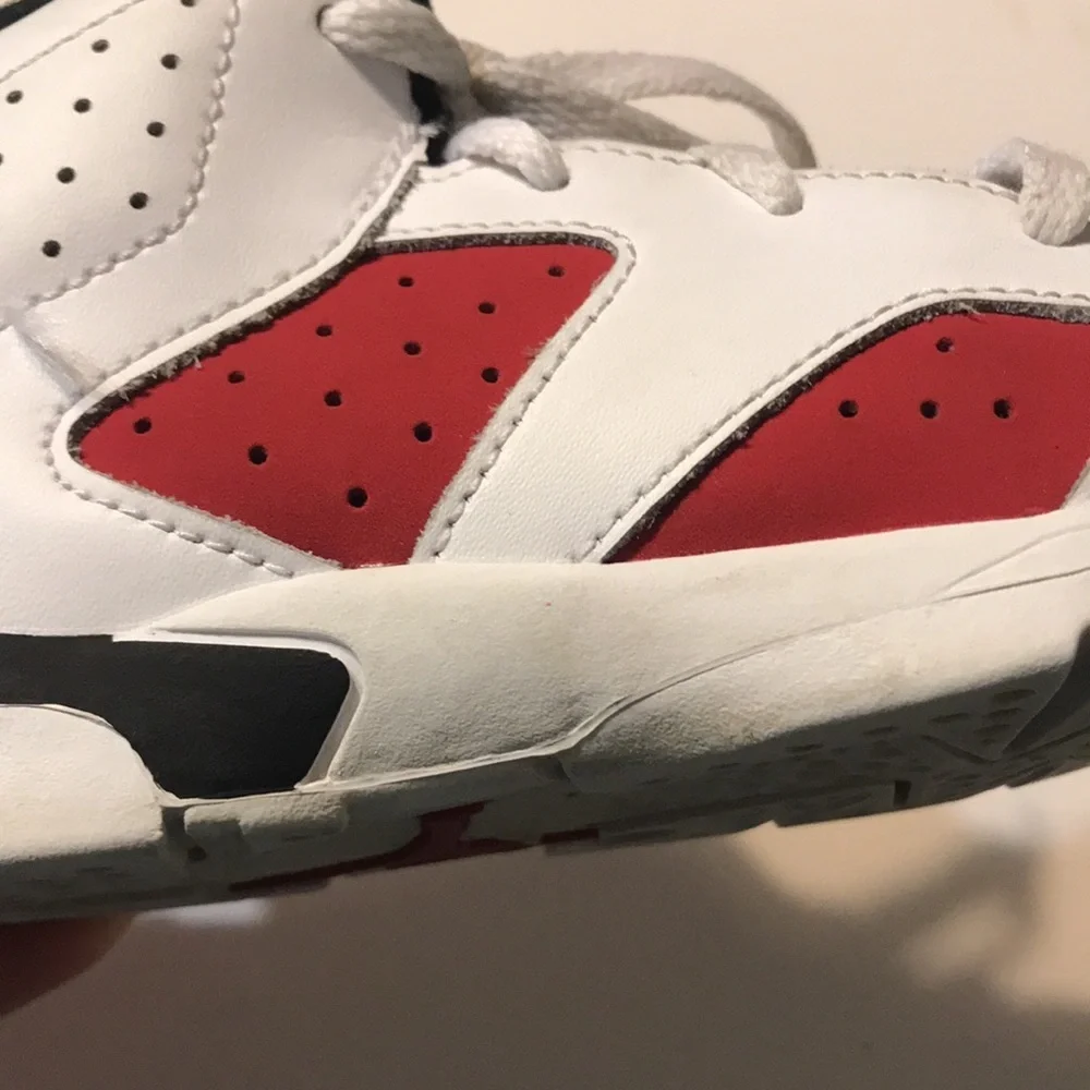 Boy’s Jordan 6 Retro TD Carmine 2021 Sneakers